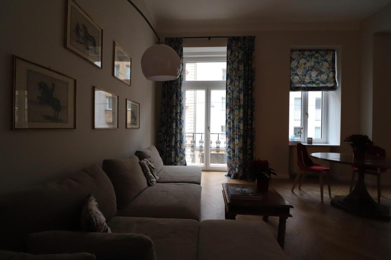 Mit Balkon Beim Schloss Belvedere Appartement *